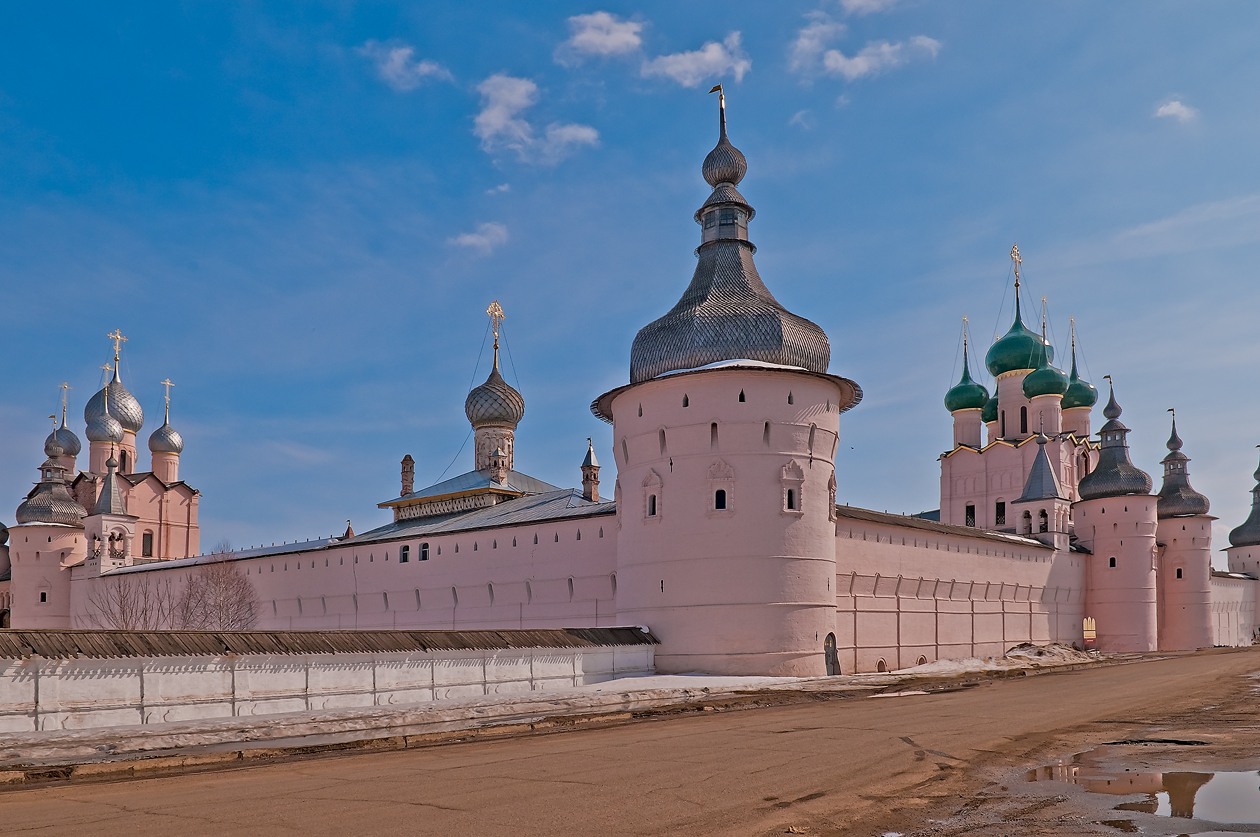 Photo by Nikolay Biryukov Rostov Kremlin (May 2013)